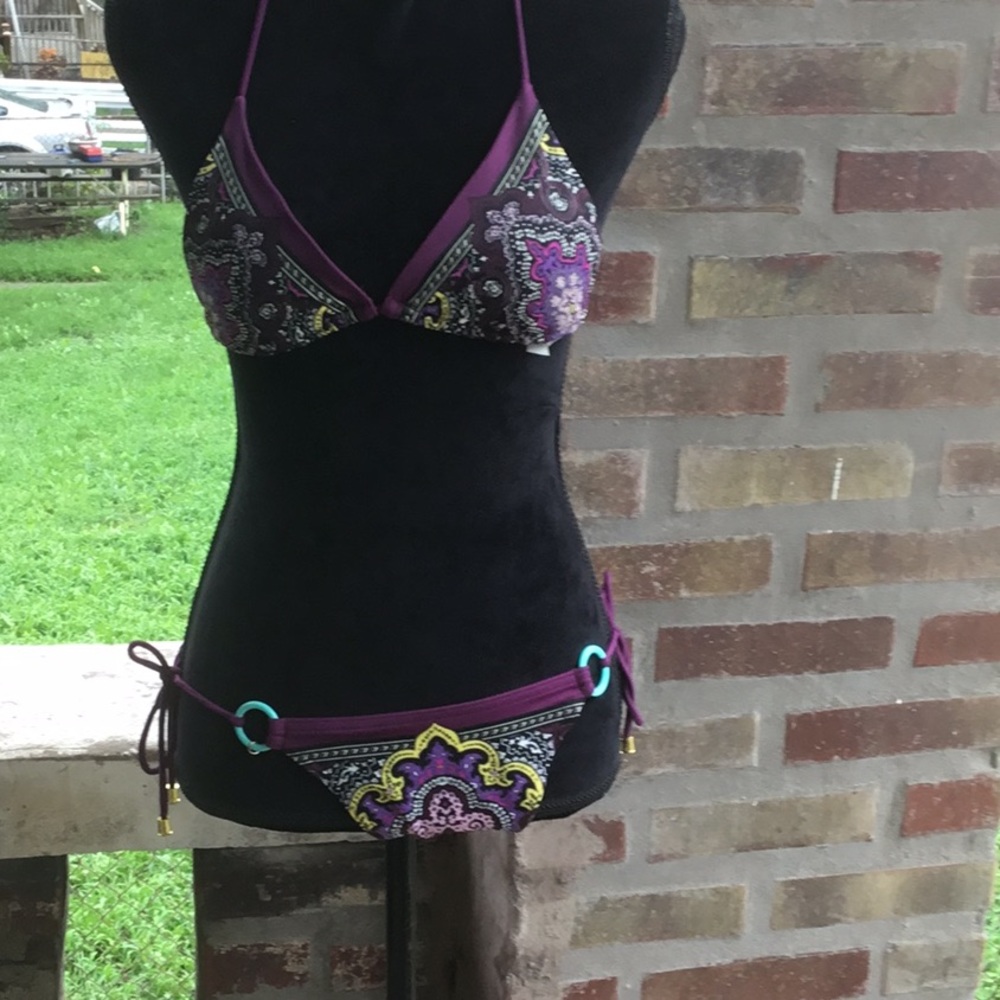 Victoria Secret. Multi colored bikinis ๐ - Picture 1 of 6